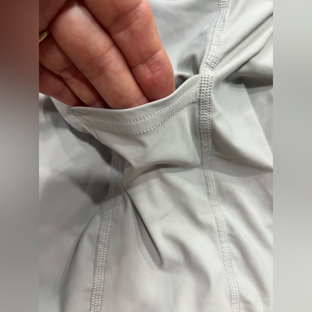 Vuori Halo Retro Skirt Large Built-In Shorts Liner Phone Pocket Tennis Skort EUC - Picture 4 of 10